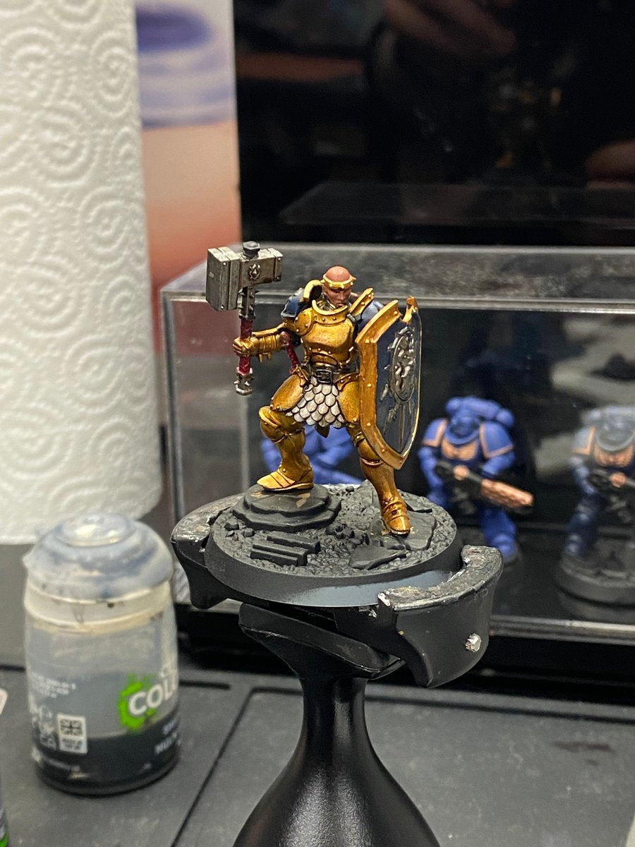 First time ever paining something that wasn't a fence. Battlegreg turned out better then I was expecting. Never had a lock in in a shop before either. Was cool to learn how to play.