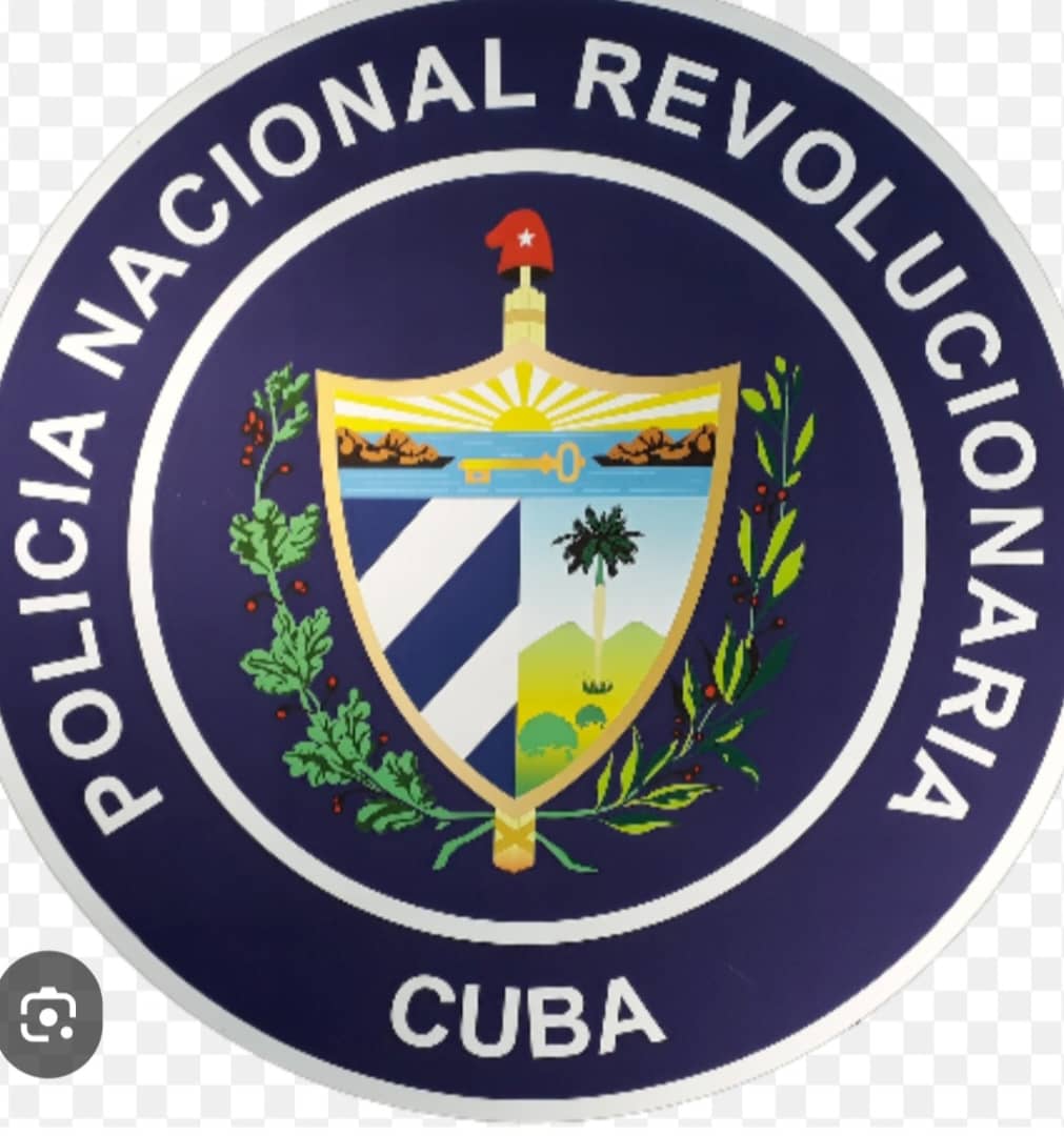 DeMaddyel's tweet photo. #HeroesDeAzul #UnidosPorCuba Honrrar Honrra!!!!! Felicitaciones a las gloriosas fuerzas de la Policía Nacional Revolucionaria @EnergiaMinasCub @Onrm https://t.co/r3EFcjJWca