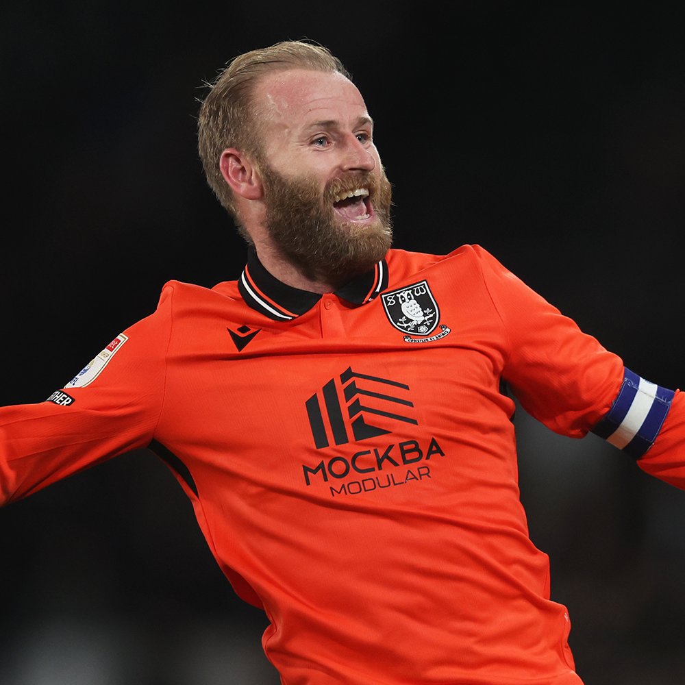Betfred's tweet photo. 🏴󠁧󠁢󠁳󠁣󠁴󠁿 | No player in the Championship this season has registered more passes into the penalty area than Sheffield Wednesday's Barry Bannan...

Still a threat in the second tier at 35-years-old.

#SWFC | #EFL https://t.co/2iMies2I6I