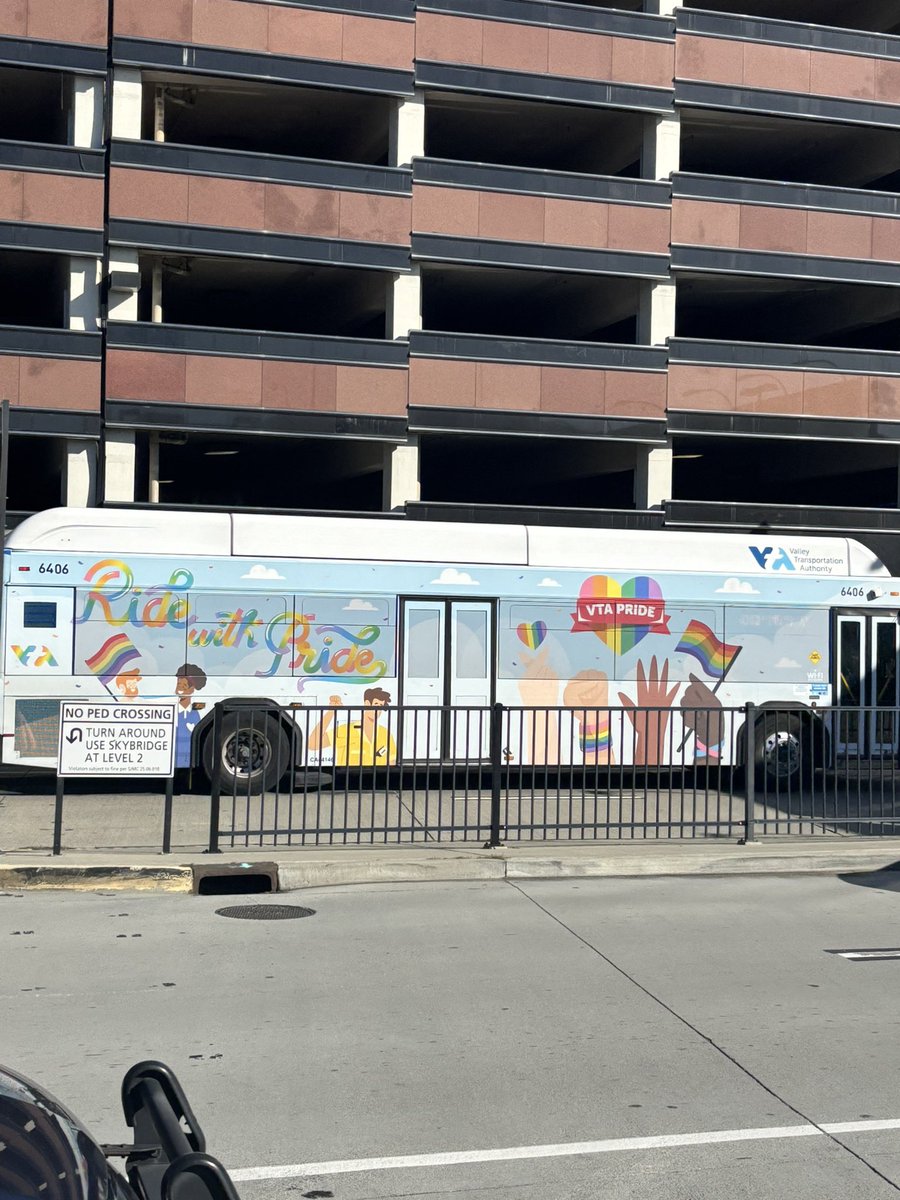 what a beautiful welcome back to the bay 🌈🩷✨