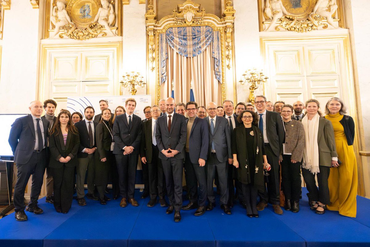 « Le propre de la diplomatie, c’est de toujours essayer d’avoir un temps d’avance ».

Un grand merci au Ministre <a href="/jnbarrot/">Jean-Noël Barrot</a> pour ses mots à l’occasion des #50ansduCAPS lors de la #ConfAmbass 🙏