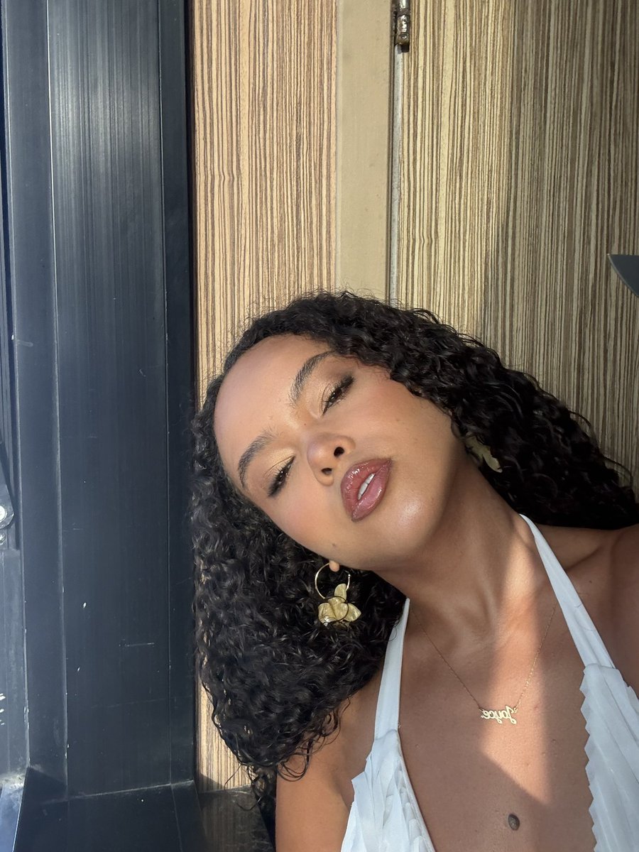 Joyce Alane tweet media