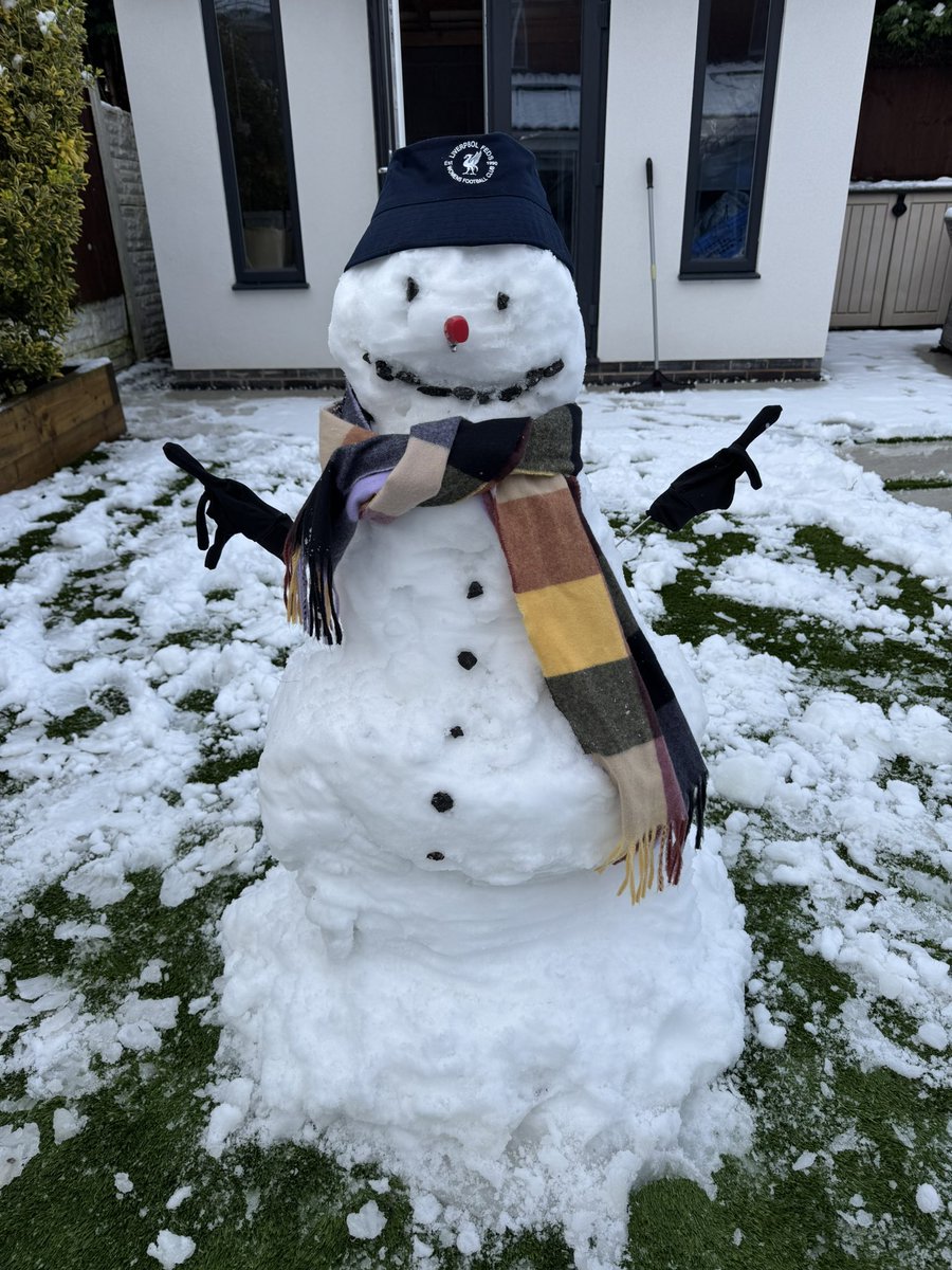 LiverpoolFeds's tweet image. No game today but our Feds fans have had some fun in the snow ⛄️ 💙

#FedArmy @FAWNL