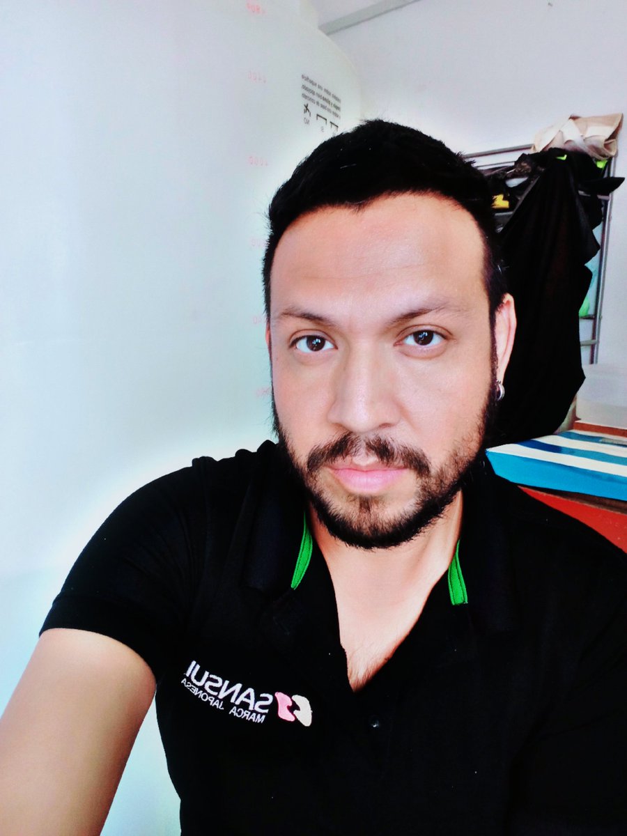 Que paz me da saber que dentro de todos los problemas, soy una buena persona y jamás busco arruinarle la vida a nadie, esa tranquilidad nadie me la quita, ni aunque me tiren toda la mala vibra del mundo.
Seamos felices y déjemos ser felices a los demás. 🙏🏻😉