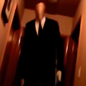 1m_m0r4l's tweet image. Slenderman - white tea