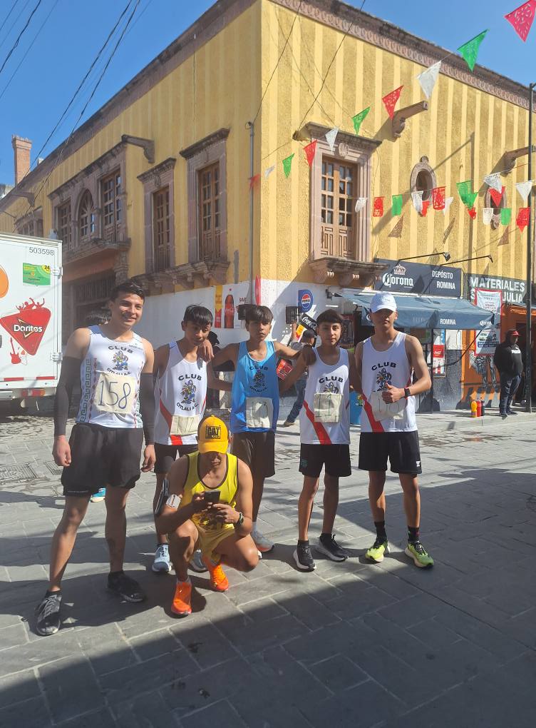 NewsSanmiguel's tweet image. #FESTIVIDAD🔴La fiesta patronal en la Parroquia de "La Sagrada Familia" de San Miguel de Allende. Gto., en la colonia Santa Julia está por concluir y para el cierre de las fiestas se presentará la agrupación #Realidad Norteña.
🔴Ayer se presentaron Los #Plebes de Gto, que 🧵