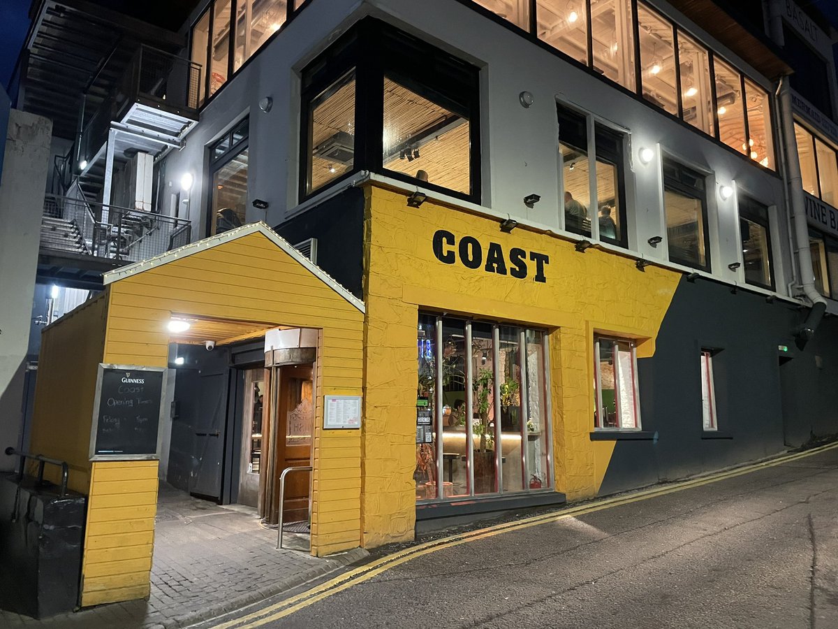 VisitPortrush's tweet image. Great night tonight with the family @RamorePortrush for the kids eat for 99p