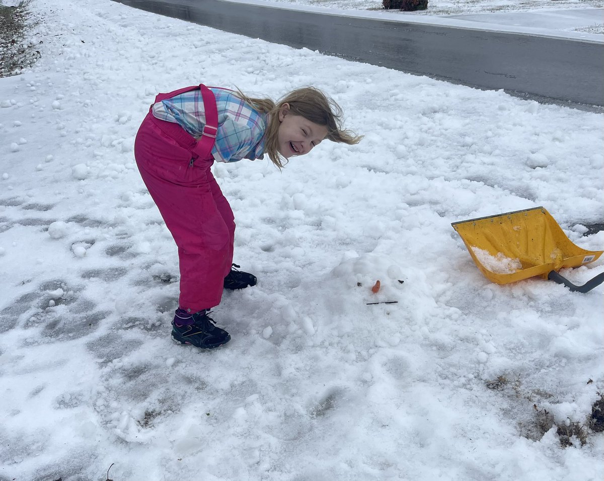 Clint Graham (@clint_graham33) on Twitter photo Vivian was pumped to make a snow man today! He seems a bit short….not sure he would fit into the Graham clan. 😂 <a href="/Kentuckyweather/">Chris Bailey🌪️⚡️</a> Vivian was pumped to make a snow man today! He seems a bit short….not sure he would fit into the Graham clan. 😂 <a href="/Kentuckyweather/">Chris Bailey🌪️⚡️</a>