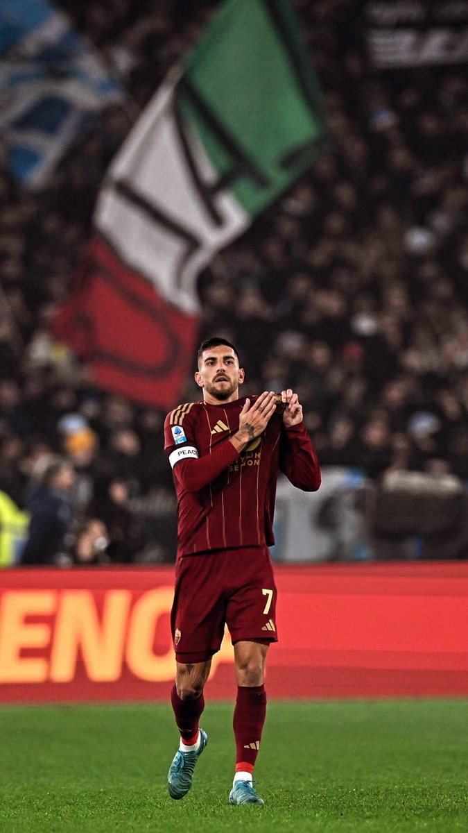 AS Roma Pics That Go Hard (@hardasromapics) on Twitter photo 