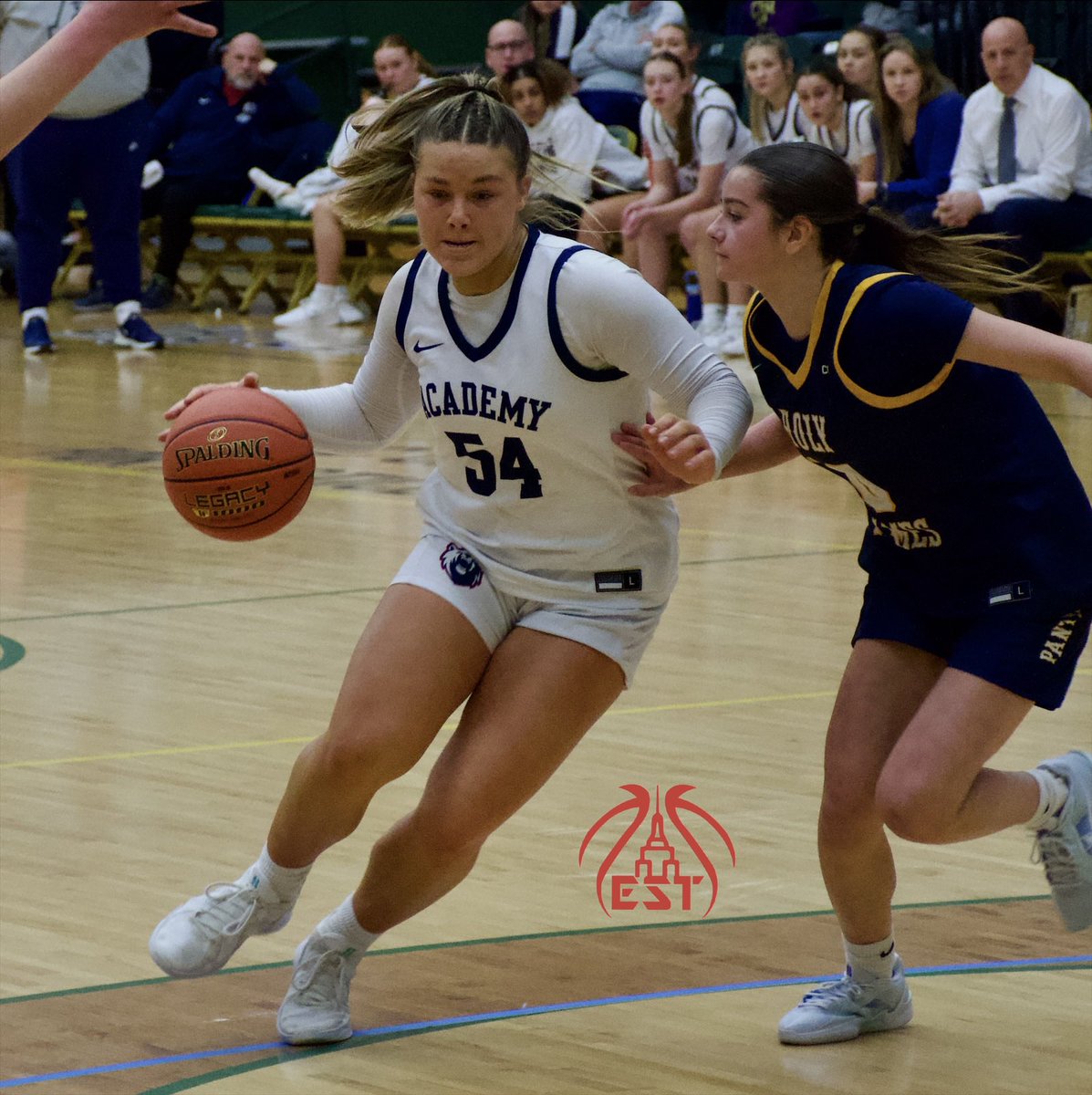 NYSTakeover's tweet photo. Albany Academy 71
Holy Names 45
Final

Great fight from AHN for 16, but once they returned from the locker room, Academy left no doubt 💨 a +19 3rd quarter, fueled by a 15-0 run all scored by @alexleonard54, put this Sunday matinee away.

Alex had 19, @emthornton301 14, @Lianawilliamss 13 for @AcademyGbball. Maggie Volmer finished with a game high 20 for @AHN_Basketball.

SUNDAY ✔️