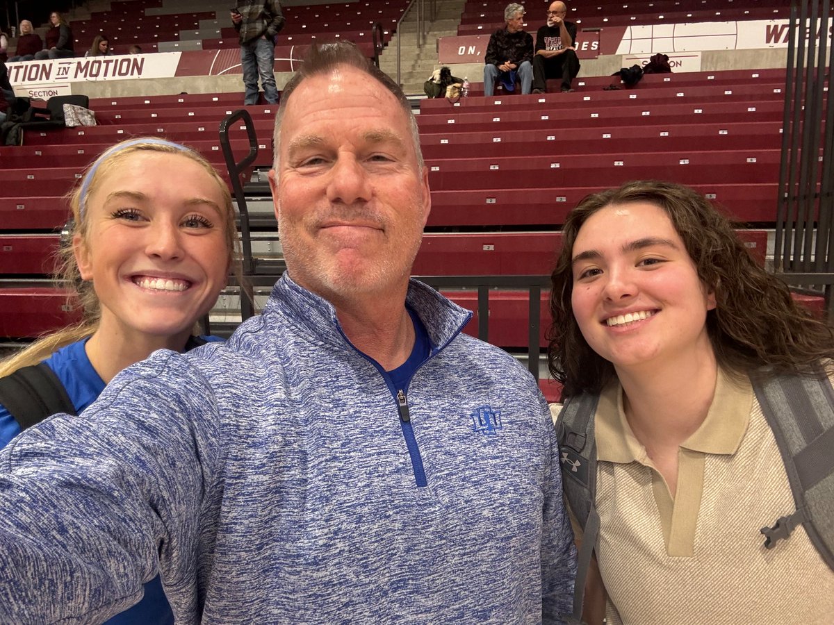DavidFraze1's tweet photo. Once a Tiger Always a Tiger! @SemperImpetus @FrenshipSports @FrenshipGBB #ChapsWon https://t.co/lnbreMrWg6