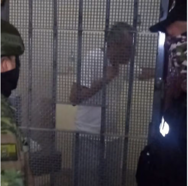 JorgeGestoso's tweet photo. Evacuan a Jorge Glas de su celda ante presunto intento de asesinato del ex VP de Ecuador 🇪🇨 "Su evacuación de emergencia confirma lo que hemos denunciado una y otra vez: están jugando con su vida deliberadamente", comentó su abogada https://t.co/nldzymZJG6