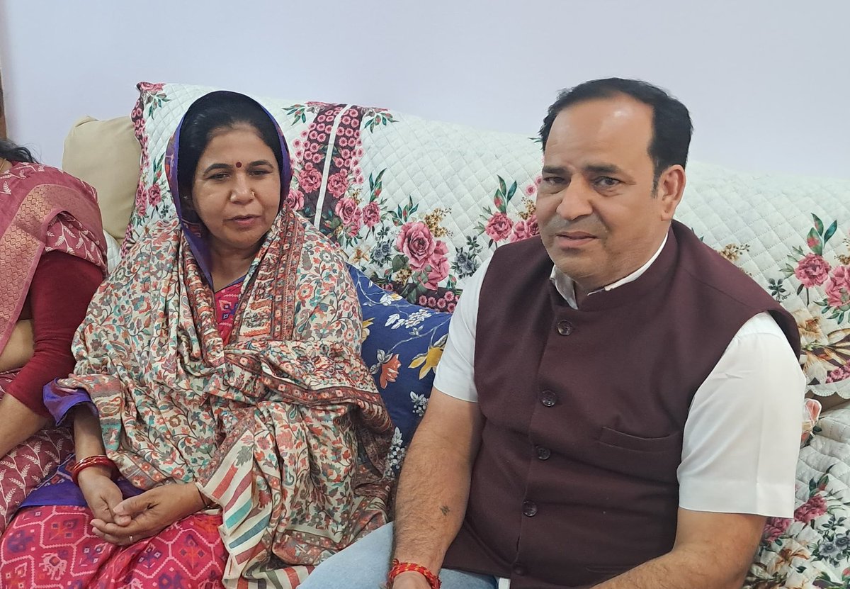Dr. Manoj Soni (@manojsoniroda) on Twitter photo Discussed child protection and child arrangements with respected Dr. Manju Baghmar ji, Minister of Child Rights,PWD,Department, Government of Rajasthan. Got guidance.
<a href="/manjubaghmar/">Dr. Manju Baghmar</a>
<a href="/DmNagaur/">District Collector & Magistrate, Nagaur</a> Discussed child protection and child arrangements with respected Dr. Manju Baghmar ji, Minister of Child Rights,PWD,Department, Government of Rajasthan. Got guidance.
<a href="/manjubaghmar/">Dr. Manju Baghmar</a>
<a href="/DmNagaur/">District Collector & Magistrate, Nagaur</a>