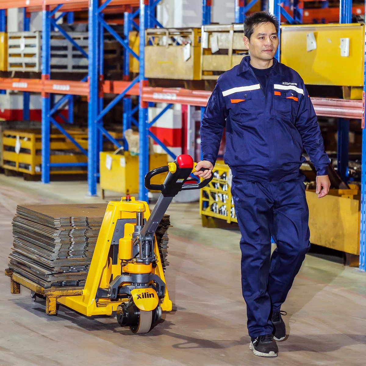 Xilin_mh's tweet image. 😀Want to improve efficiency, but worried about the cost? The Xilin CBD15 electric pallet jack gives you the power of an electric model at the cost of a manual one⚡#ElectricPalletJack #EfficientHandling #Logistics #CompactDesign #WarehouseSolutions #MaterialHandling #Xilin