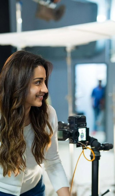 Ggk8rrTaIAATqPy?format=png&name=small