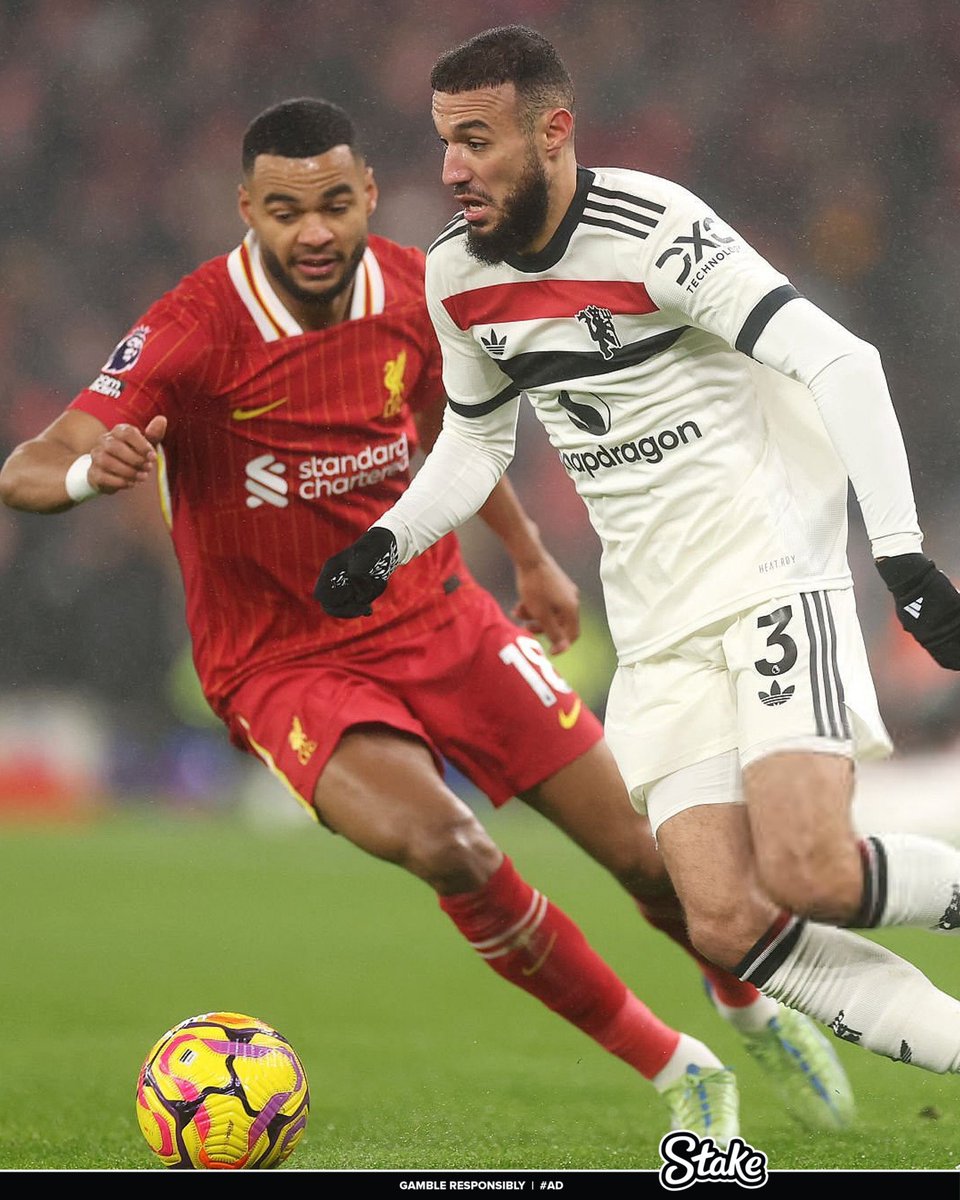 UtdForever7's tweet image. 🚨🚨| 𝐁𝐑𝐄𝐀𝐊𝐈𝐍𝐆:  Noussair Mazraoui has been ARRESTED for a missing person case after Liverpool's winger Luis Díaz suddenly disappeared. #MUFC