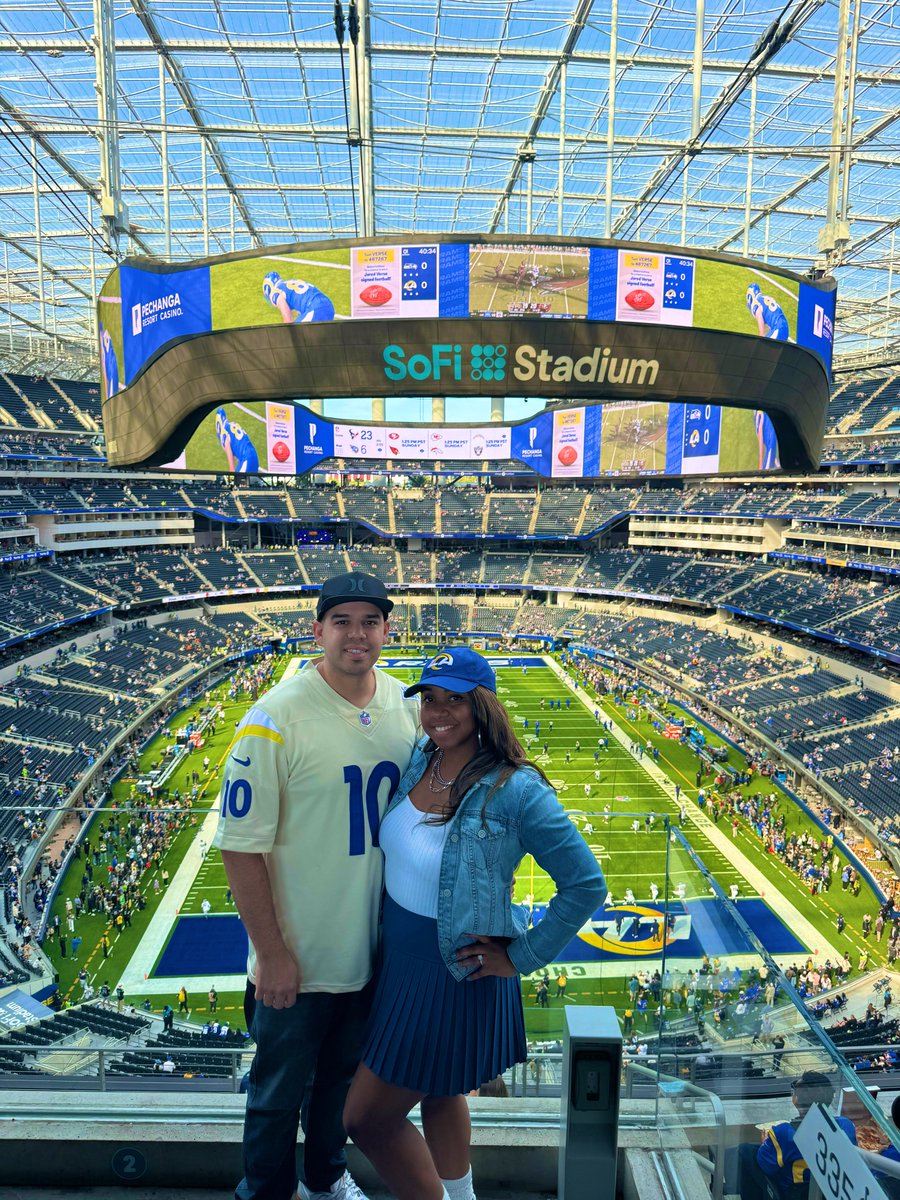 I was hoping that today’s week 18 game would have playoffs implications and we could beat the Seahawks at home to clinch the division….

But a stress free game is nice too 😄