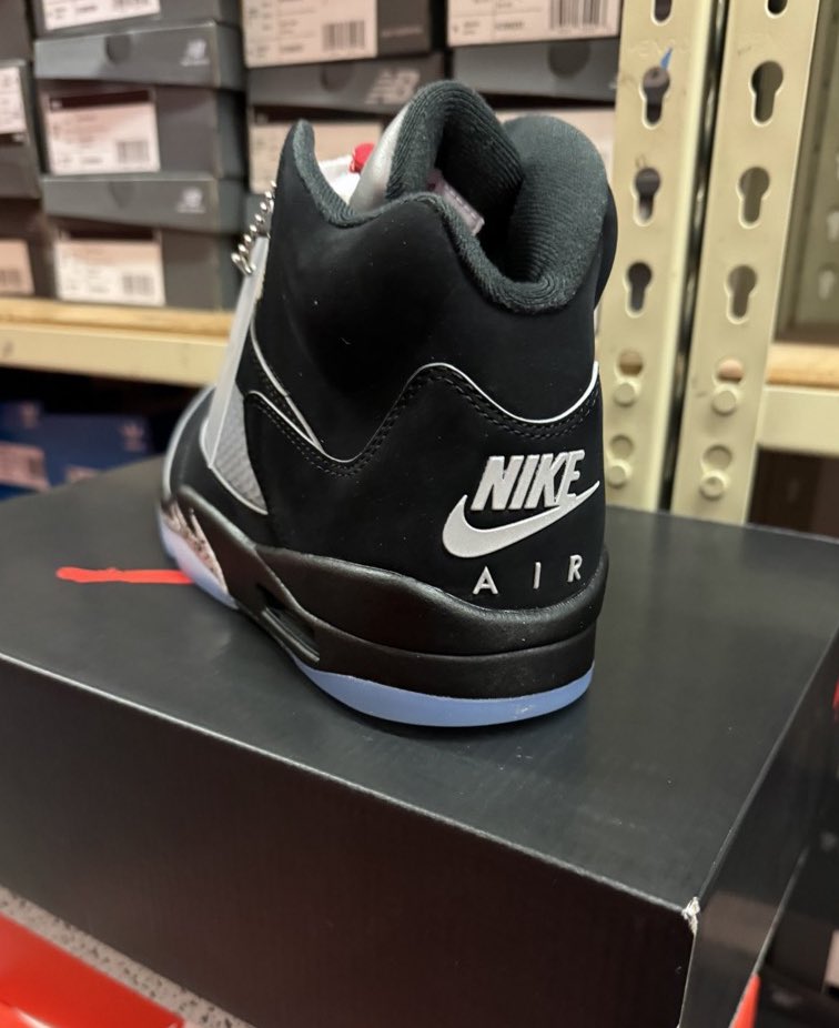jordan 5 black metallic fake