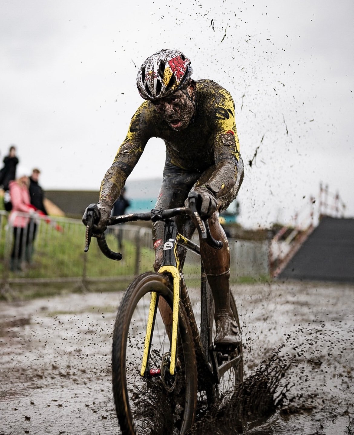 Luká? Ronald Lukács on X: " Wout van Aert: ?These are the cyclocross  races you'll remember. While doing it sometimes you question why, but it is  also a great fun.” : kramon_velophoto