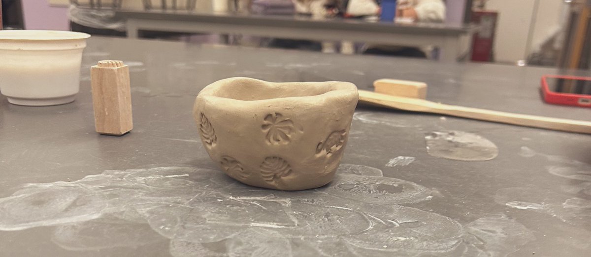 FHS Empty Bowls (@fhs_emptybowls) on Twitter photo ‼️Welcome back EB ‼️Sophomores and Juniors will be meeting in the classroom tomorrow after school! We will be making bowls! Check out some bowls that were made before break below!💜💜 <a href="/FranklinFoodPan/">Franklin Food Pantry</a> <a href="/johnsonb_ms/">Brenna Johnson</a> <a href="/FranklinMatters/">Steve Sherlock</a> #emptybowls #ceramics #claybowls ‼️Welcome back EB ‼️Sophomores and Juniors will be meeting in the classroom tomorrow after school! We will be making bowls! Check out some bowls that were made before break below!💜💜 <a href="/FranklinFoodPan/">Franklin Food Pantry</a> <a href="/johnsonb_ms/">Brenna Johnson</a> <a href="/FranklinMatters/">Steve Sherlock</a> #emptybowls #ceramics #claybowls