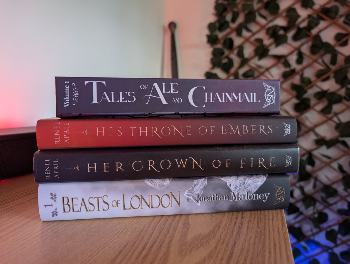 SkyNationPub's tweet image. Hardcover or paperback? 

Which would you choose?