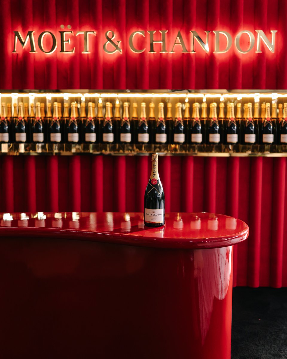 ItmagazineMex's tweet image. ¡Estamos listos para los #GoldenGlobes #MoetChandon ! 🥂

Domingo 5 de enero a las 8 p. m., hora del Este/5 p. m., hora del Pacífico, en
@CBSTV y @paramountplus