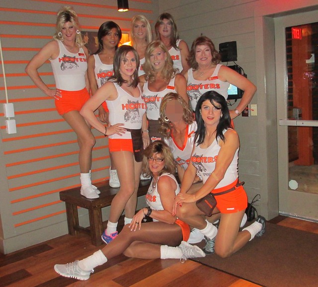 LaydenRobinson's tweet image. #Hooters has really #transitioned; PUN intended.  #Trans #Queer #Gay #Sunday