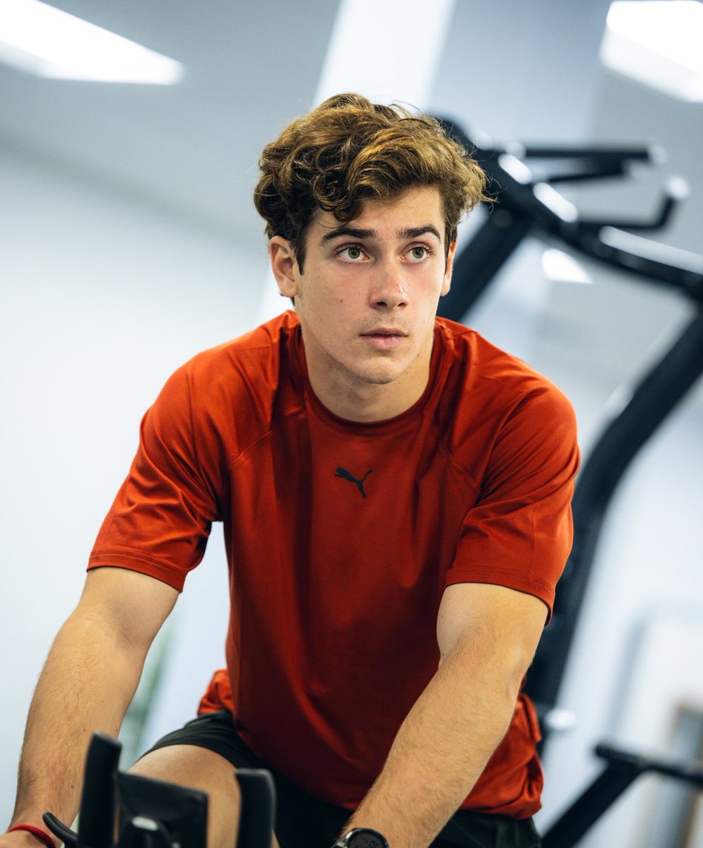 Me dejas???
Me dejasss???
🙄
Me dejass???