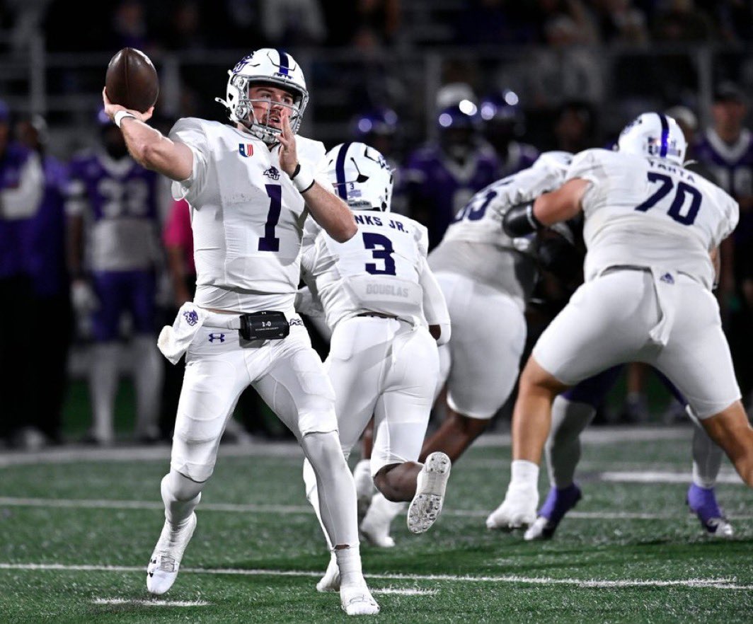 BarstoolWestern's tweet image. Abilene Christian QB Maverick McIvor is transferring to Western Kentucky, via @on3 

He threw  for 3,828 yards and 30 TDs this past season. He played at Texas Tech before ACU. 

With TJ Finley and Caden Veltkamp gone, is this WKU’s new QB1?
