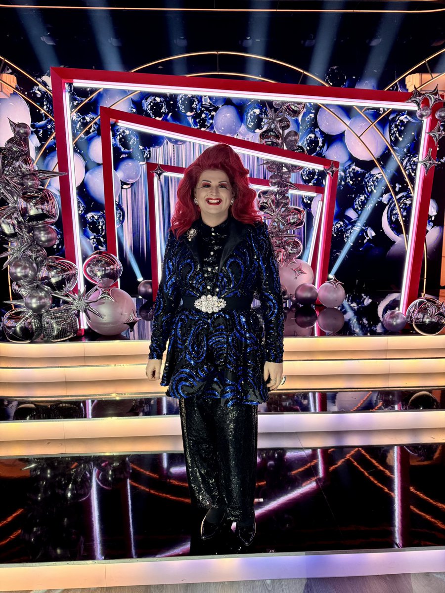 My sincere thanks to <a href="/Larbas/">Larry Bass</a> , Adam and the incredible team <a href="/ShinawilTV/">ShinAwiL</a> for inviting me back to entertain the audience at the 1st live show of 2025’s <a href="/DWTSIRL/">DWTS Ireland</a> - it was an absolute privilege, I enjoyed every moment and felt so welcome. Thank you. 🙏🏼🥰