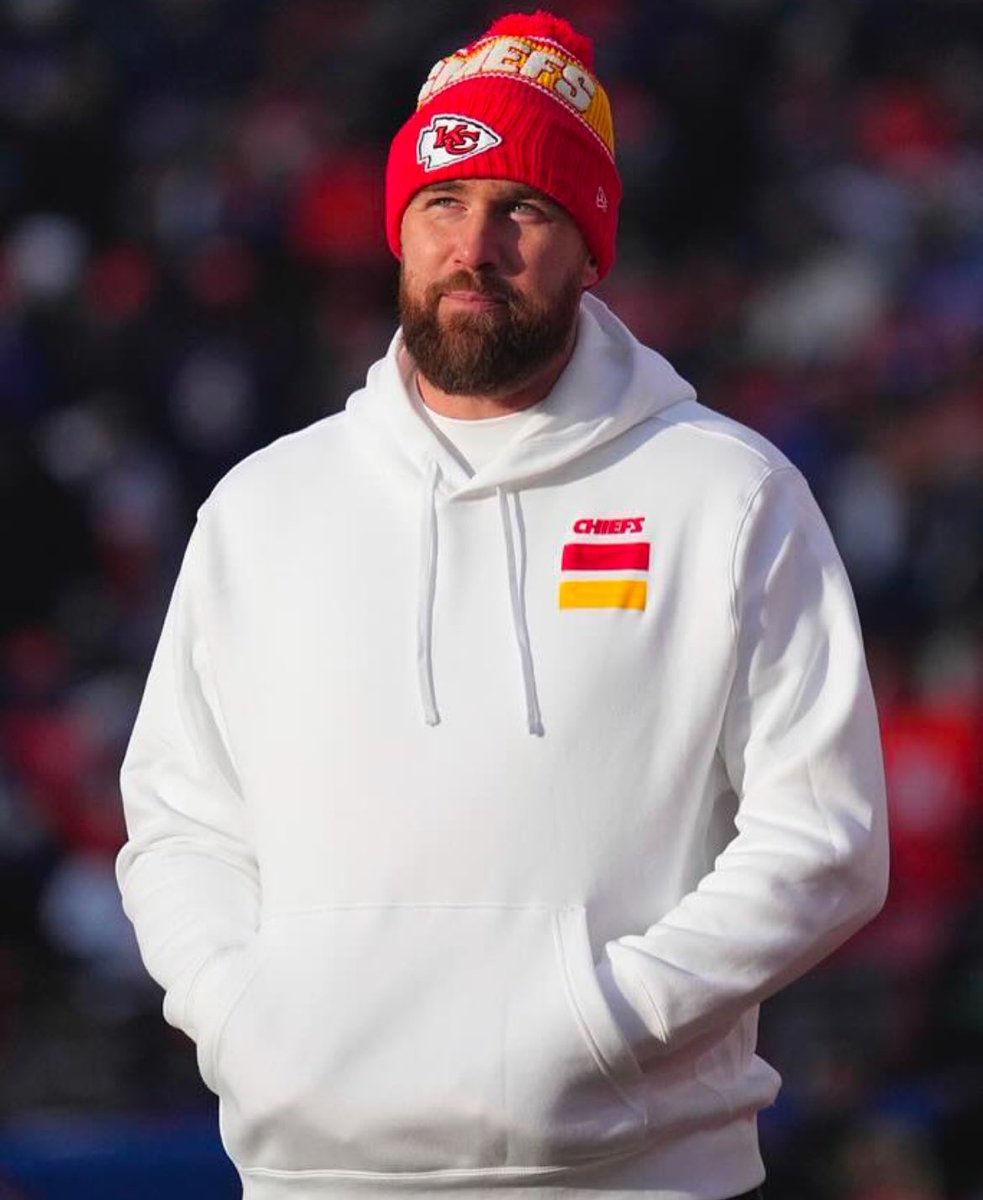 becca_canada1's tweet image. I LOVE COACH KELCE