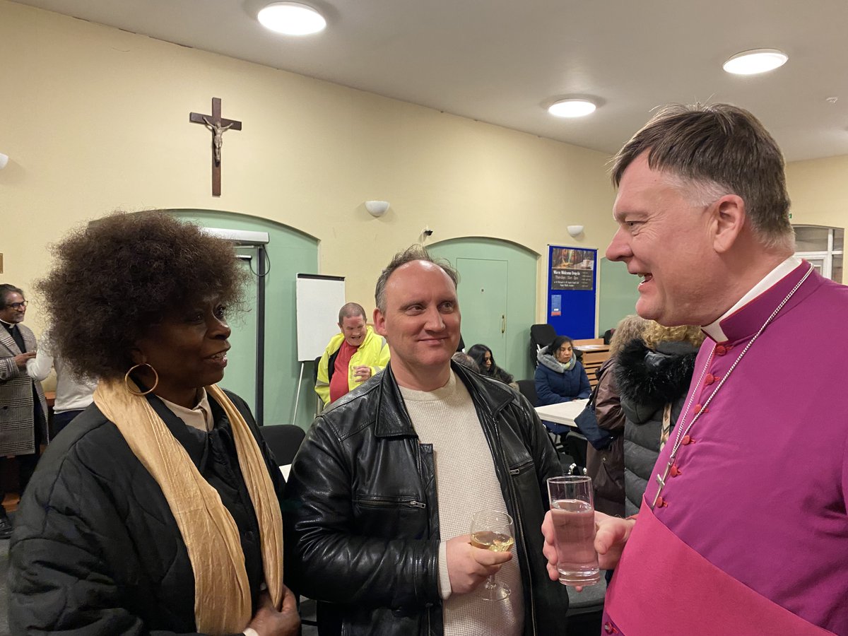 Great to welcome Mayor <a href="/JasonForCroydon/">Jason Perry - Mayor of Croydon</a> to the Epiphany Carol Service for clergy and people of the Croydon Central Deanery with <a href="/bishopoffulham/">The Bishop of Fulham</a> at St Michael's yesterday. Happy Epiphany to one and all.