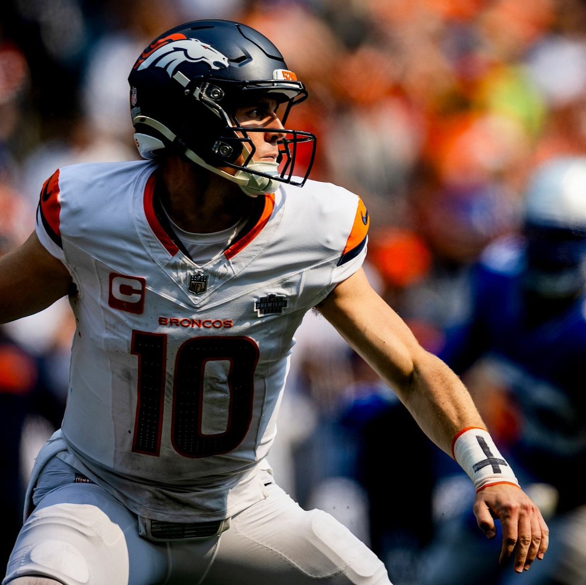 Broncos4six's tweet photo. Bo Nix finishes his Rookie Regular Season with:

3,775 Pass Yards
34 TTDs
12 INTs

We got our guy 💯 https://t.co/vlNvZLr1i1