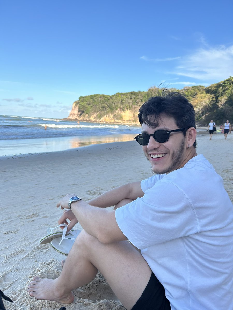 e ensina ele a dizer quiero taco tweet media