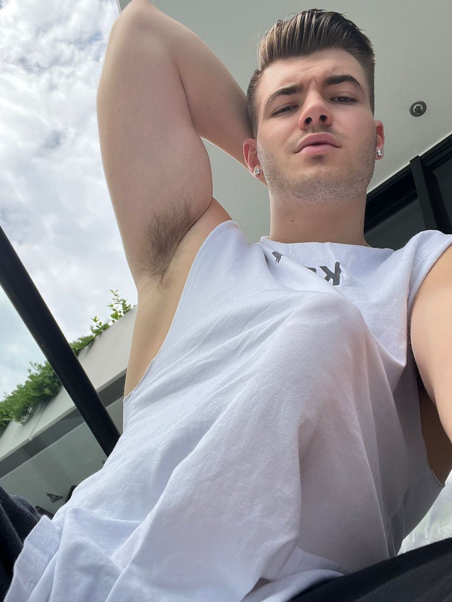 Add me on Insta: Adampitss 👀