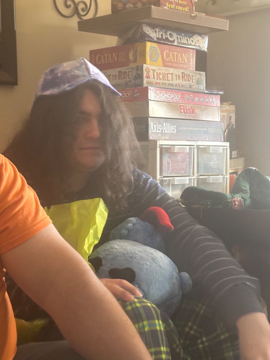y_alln's tweet photo. So the kids never have seen bowl cozies before. My MiL made them and had to explain to them their actual purpose. https://t.co/LYKCY1d3nv