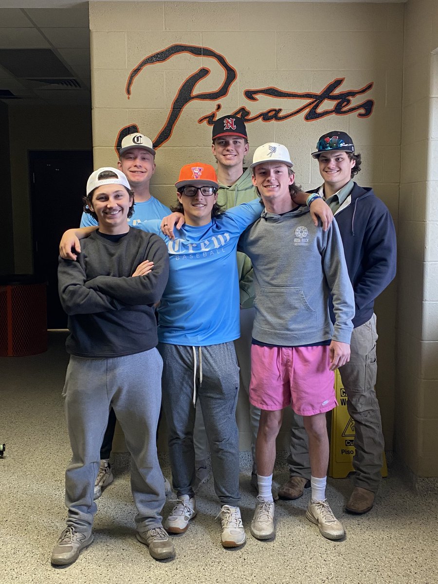 Another day of Crew dudes doing work! 

These dudes got after it for 6 weeks in OKC for the winter hitting and pitching league! 

Lots to be excited about with these athletes. Excited for their futures! 

Stay the course men! 💯

#beadude
#workdontstop