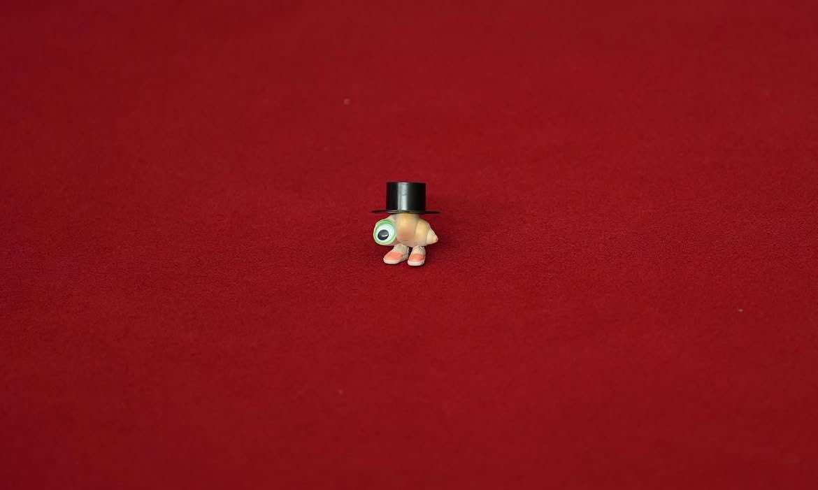 Favorite genre of photos: stop-motion puppets dressed-up for the red carpet.
