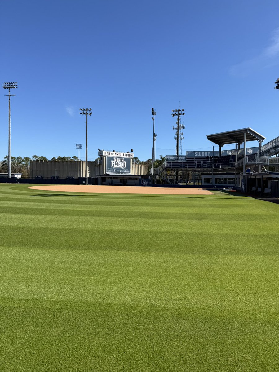 Corey Levine (@levineturf) on Twitter photo Winding down a busy week with getting <a href="/OspreyBSB/">UNF Baseball</a> and <a href="/OspreySB/">UNF Softball</a> ready for our student athletes to return from break tomorrow.
Big thank you to <a href="/Homefield_/">Homefield</a>, <a href="/DuraEdge/">DuraEdge Products</a>, <a href="/AgrowPro2012/">AgrowPro</a>, <a href="/ChrisDenson18/">Chris Denson</a>, and <a href="/SiteOneSupply/">SiteOne Landscape Supply</a> for getting us in shape for the upcoming season.
#Swoop! Winding down a busy week with getting <a href="/OspreyBSB/">UNF Baseball</a> and <a href="/OspreySB/">UNF Softball</a> ready for our student athletes to return from break tomorrow.
Big thank you to <a href="/Homefield_/">Homefield</a>, <a href="/DuraEdge/">DuraEdge Products</a>, <a href="/AgrowPro2012/">AgrowPro</a>, <a href="/ChrisDenson18/">Chris Denson</a>, and <a href="/SiteOneSupply/">SiteOne Landscape Supply</a> for getting us in shape for the upcoming season.
#Swoop!