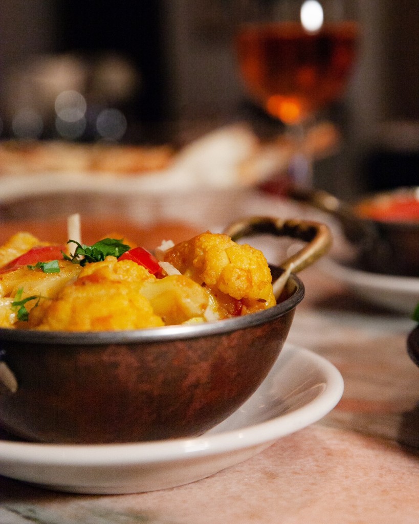 BombayPalaceLA's tweet photo. A satisfying cease of the weekend... Enjoy a sensational spread at yours truly tonight! 

#bombaypalacela #indianfood #indianrestaurant https://t.co/vFsH0pqUWS