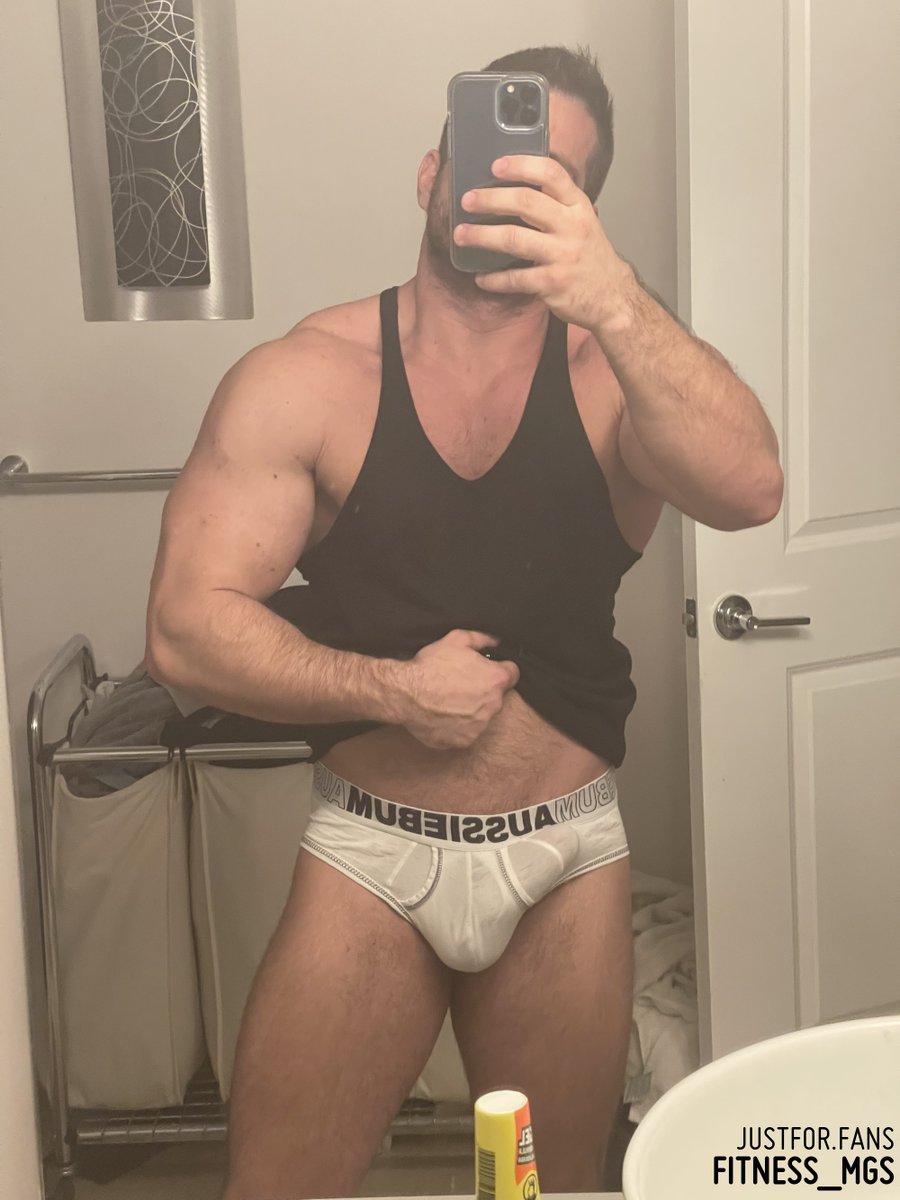 Woke up from a nap like… 🍆😈 #hardon #bigdick #morningwood #boner...

See this and more at:
justfor.fans/fitness_mgs?So…