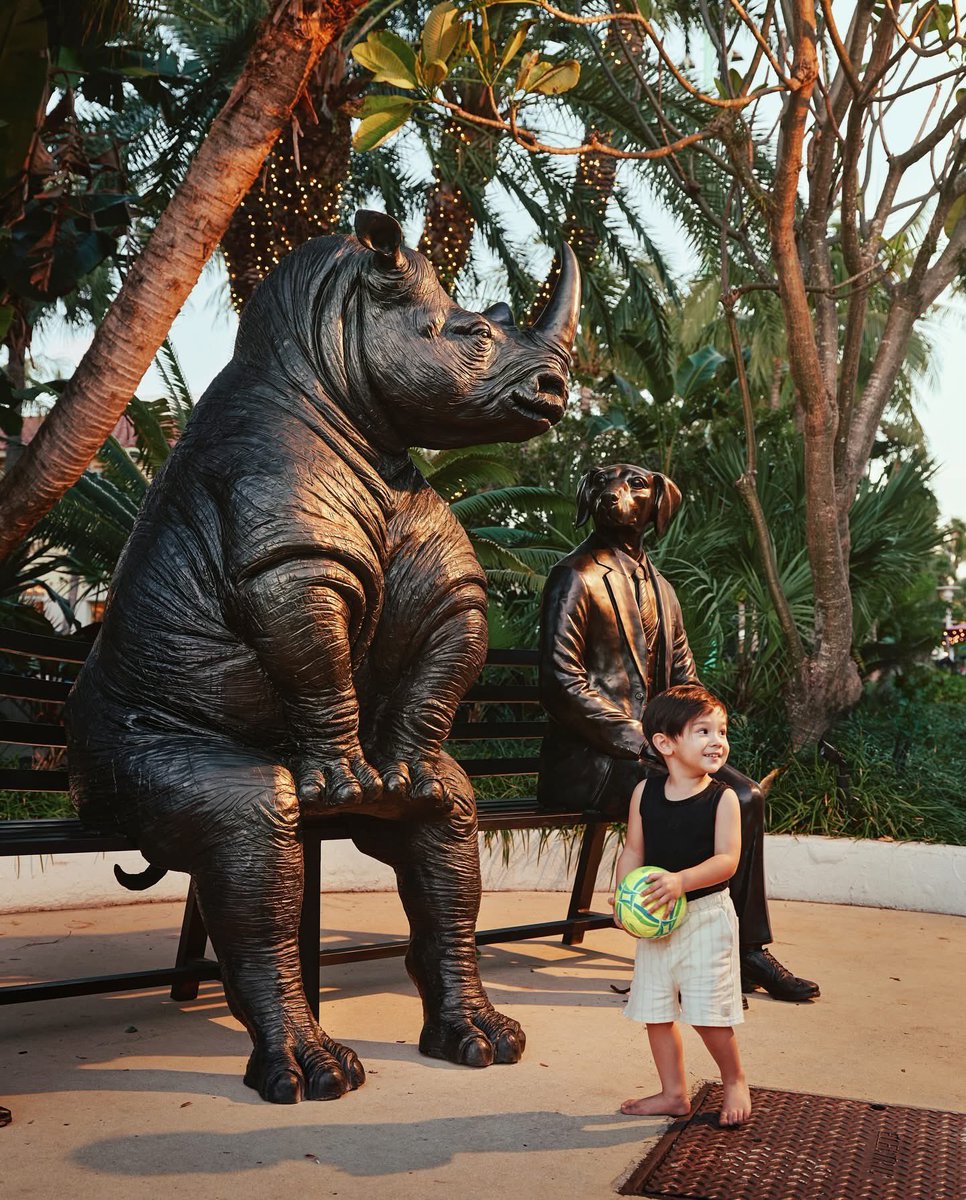 Gillie and Marc (@gillieandmarc) on Twitter photo Thrilled to announce our new exhibition on Lincoln Road, Miami Beach! 🐾 Explore Rabbitwoman & Dogman, and majestic animals like the Masai giraffe & white rhino. Raising awareness for conservation through art. Thanks <a href="/lincolnrd/">phillip chauvin</a> & @csantiagophoto! #WildlifeArt #Conservation Thrilled to announce our new exhibition on Lincoln Road, Miami Beach! 🐾 Explore Rabbitwoman & Dogman, and majestic animals like the Masai giraffe & white rhino. Raising awareness for conservation through art. Thanks <a href="/lincolnrd/">phillip chauvin</a> & @csantiagophoto! #WildlifeArt #Conservation
