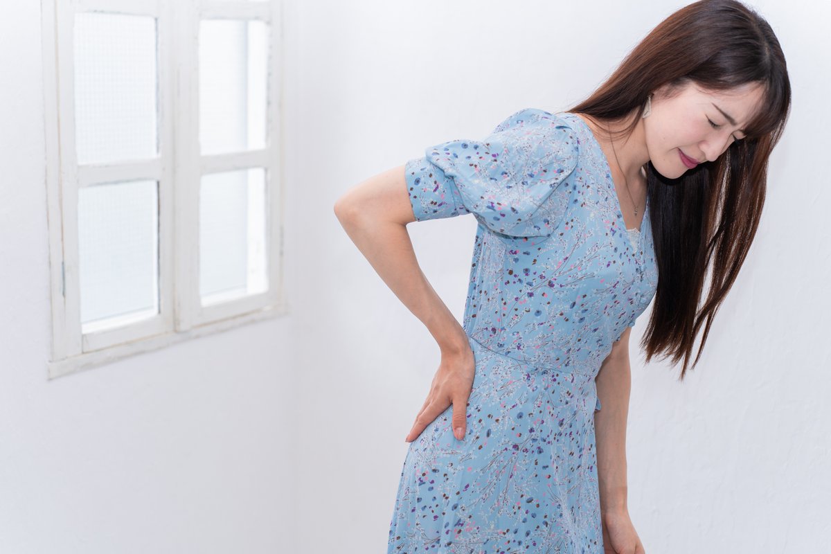 funain271's tweet image. 毎年のことですが、お正月休み明けは「寝違え」や「ギックリ腰」の患者さんが増えます。筋肉や関節がキズついた状態ですから動かしちゃいけません。自分で変にマッサージしたりすると悪化することもあるので適切な医療機関で受診してください。

funa-in.com/%E5%B9%B4%E6%9…

#寝違え
#ぎっくり腰