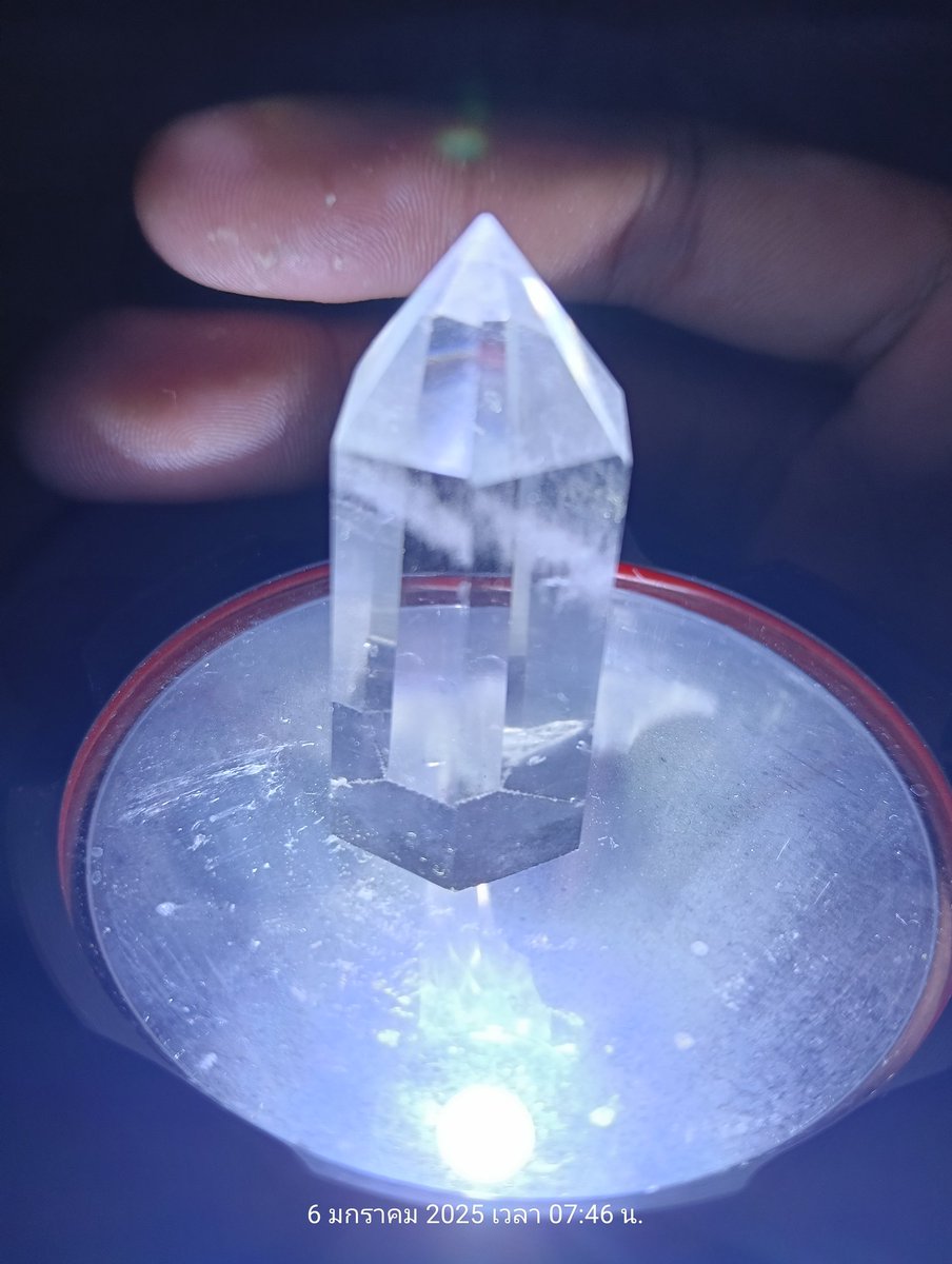 FoundPaint's tweet image. Qz-746 ควอตซ์ใสแกะสลักทรงเสาเกรดดี(Obelisk Shape,Carved Quartz point) 25 กรัม 1.5x1.9x5.0 เซนติเมตร Qz-746  ขออนุญาติขายนะครับขอราคา 9แสน 
USดอลลาร์สหรัส
สนใจ ทิ้งขอข้อความไว้ครับ