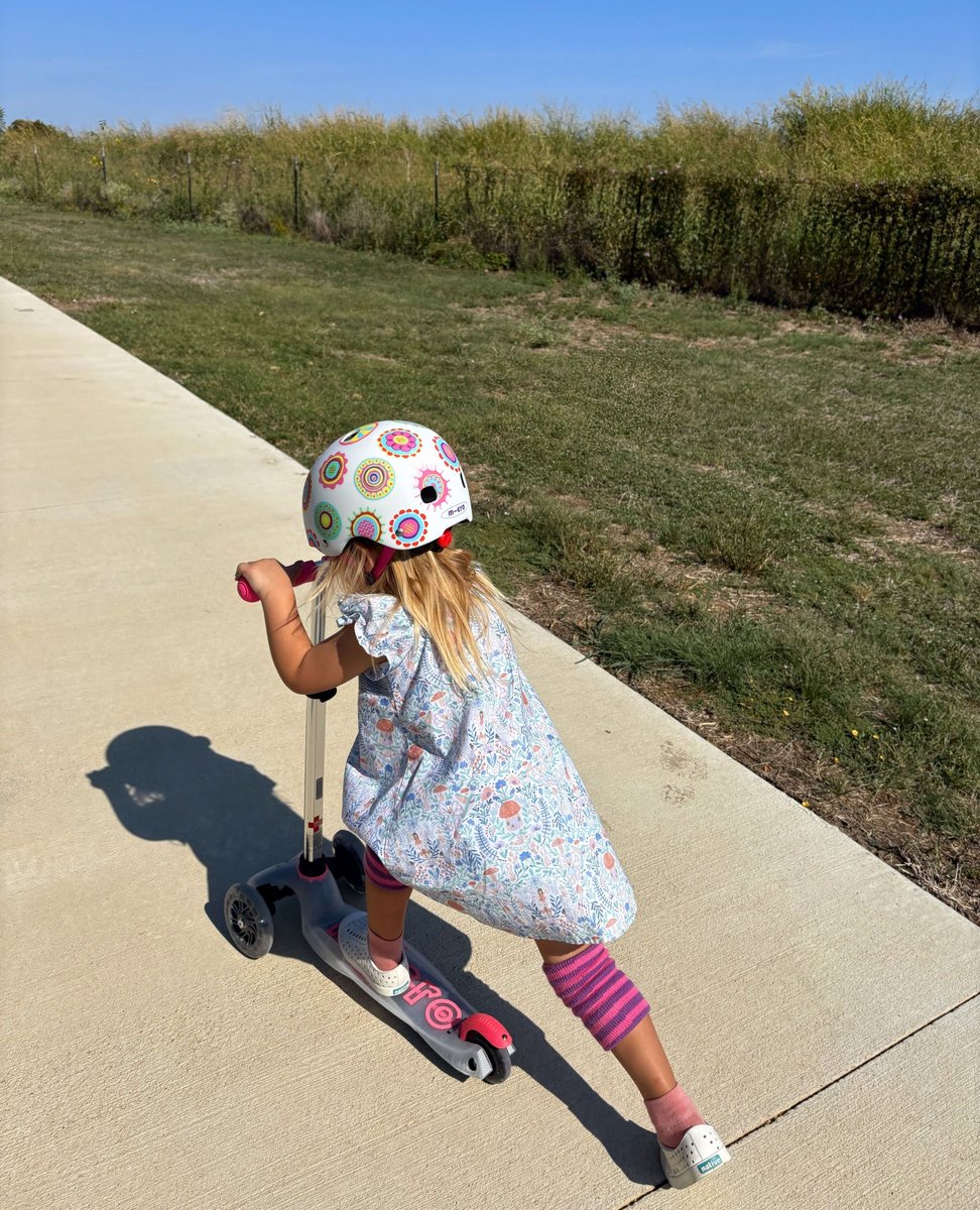 MicroKickboard's tweet image. Our 2025 moods 🤪 

#2025 #2025mood #newyearnewscooter #happynewyear #scootwithmicro #microscooters #microkickboard