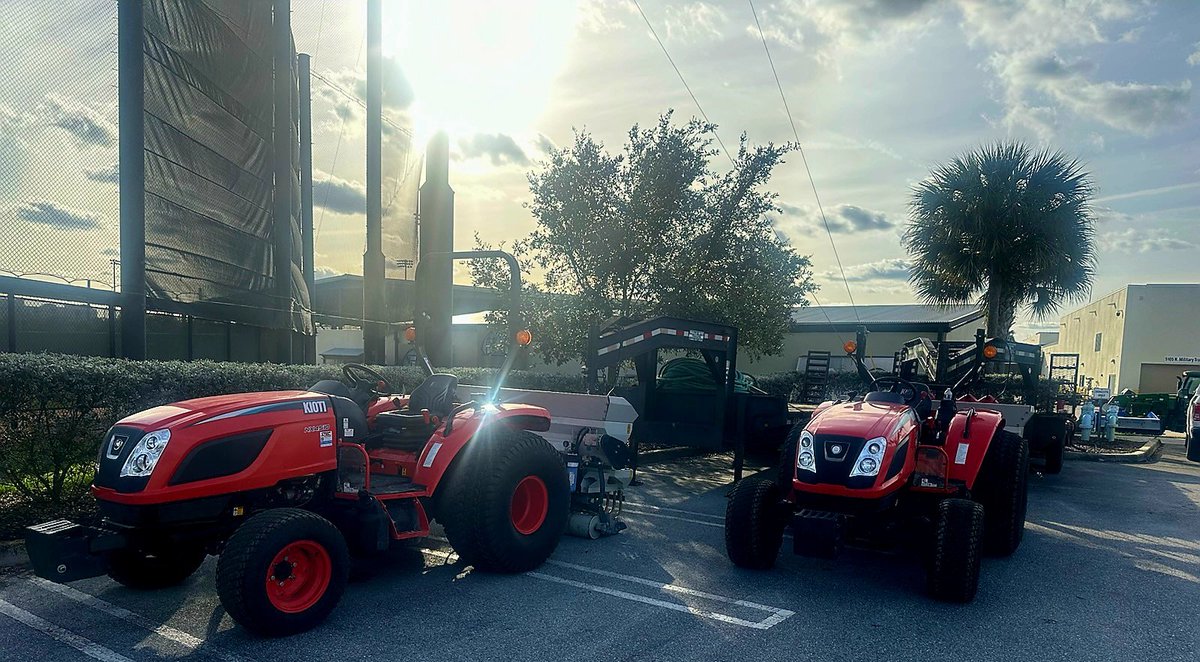 turfmonkeyboy's tweet photo. The Myakka Mafia in South Florida for the next 3 days injecting stuff on various sports turf. LFG!!! https://t.co/yh6T7iCXvZ