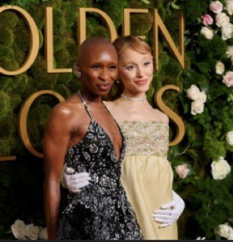 agrandearch's tweet image. "WICKED" ainda concorre em 3 categorias do #GoldenGlobes2025!

— Ativem as notificações para ficar por dentro.