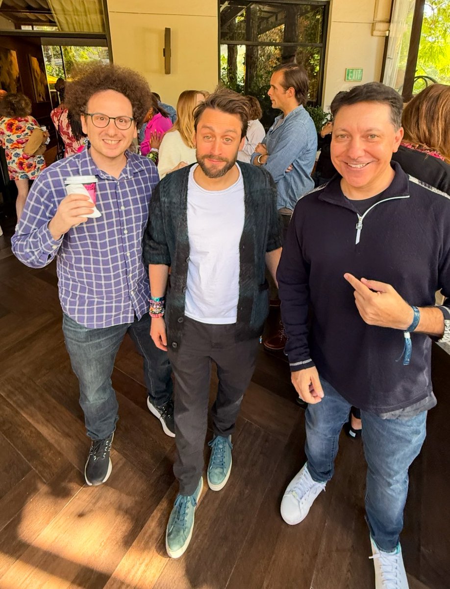 JoshSussman's tweet image. Congrats to Kieran Culkin on winning the Golden Globe!