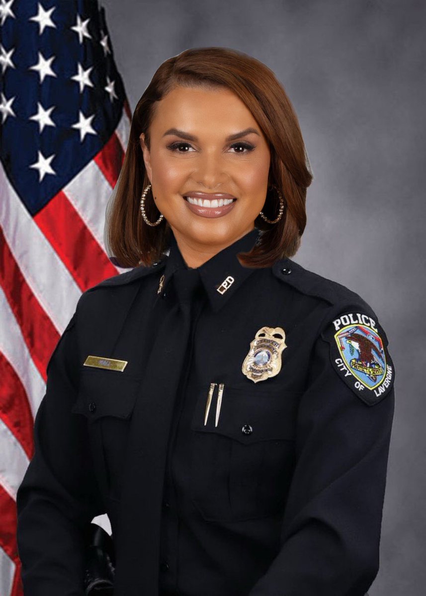 TrustThePast's tweet image. Joy as a cop.