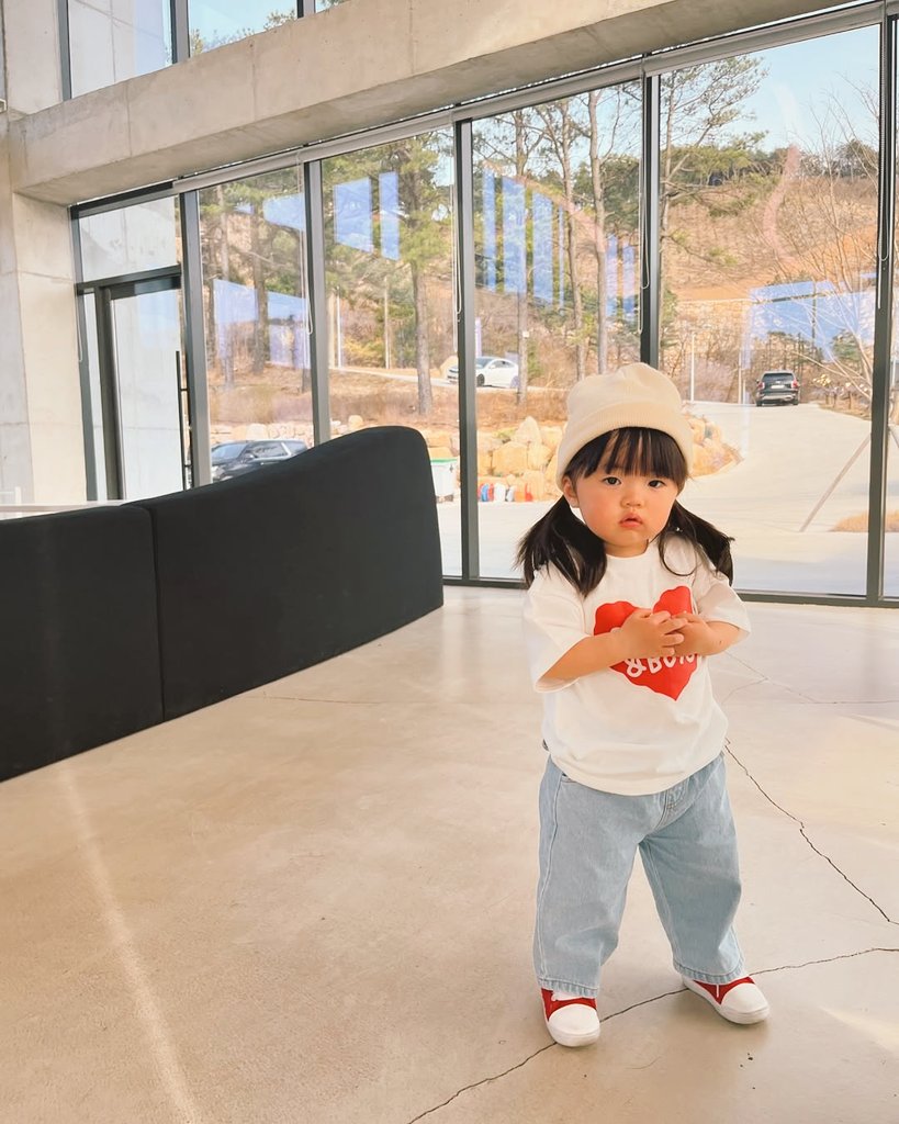 mog0di's tweet image. ㅤㅤ
ㅤㅤ
📍𝐁𝐫𝐨𝐨𝐤𝐟𝐢𝐞𝐥𝐝 𝐙𝐨𝐨, 𝐂𝐡𝐢𝐜𝐚𝐠𝐨

Menghabiskan waktu hari ini dengan keingintahuan anak-anak, sebelum besok melimpir ke wisata lain.
ㅤㅤ
ㅤㅤㅤㅤ